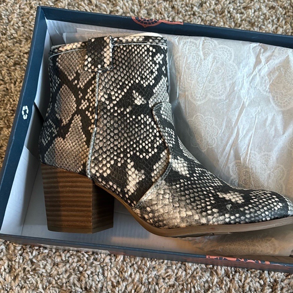 Carlos by Carlos Santana Rowan Western Snakeskin Ankle Booties